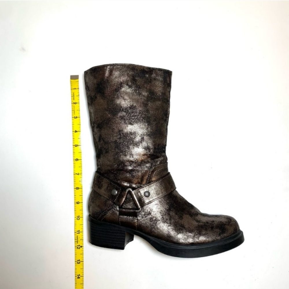 Simply Vera Metallic  boots size 6